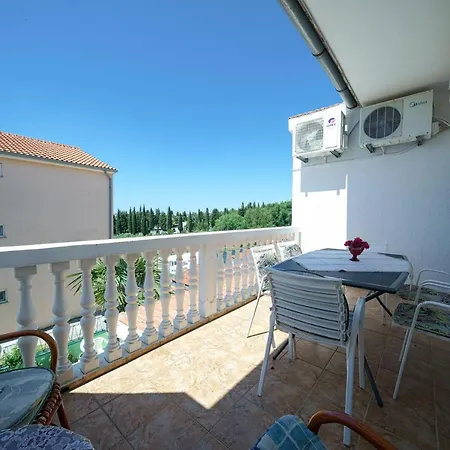 Krizanovic * Vodice
